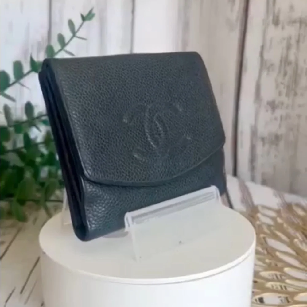 Chanel Black Cavier Leather Walletss